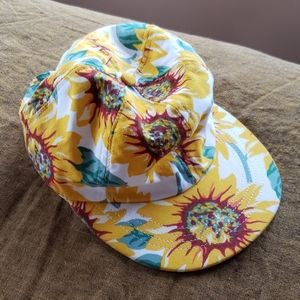 🌻 American Apparel Sunflower Hat